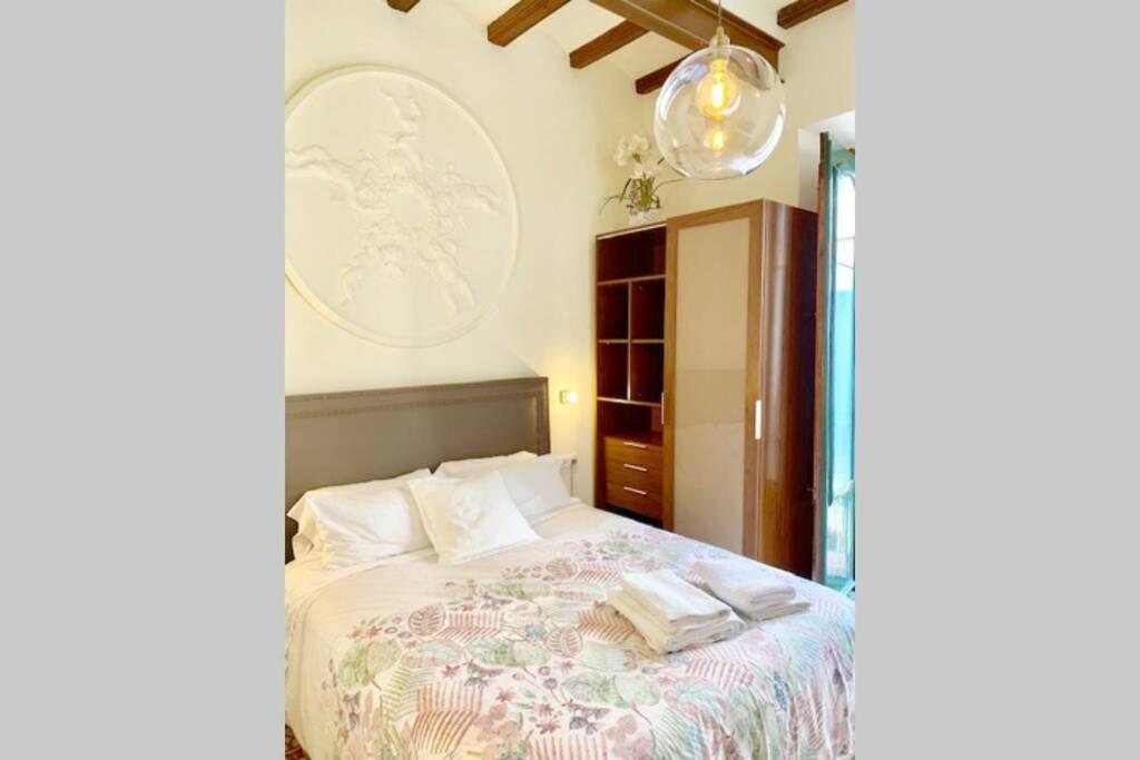 شقة سيدجيس  في Cozy Studio With Balcony In The Best Place المظهر الخارجي الصورة