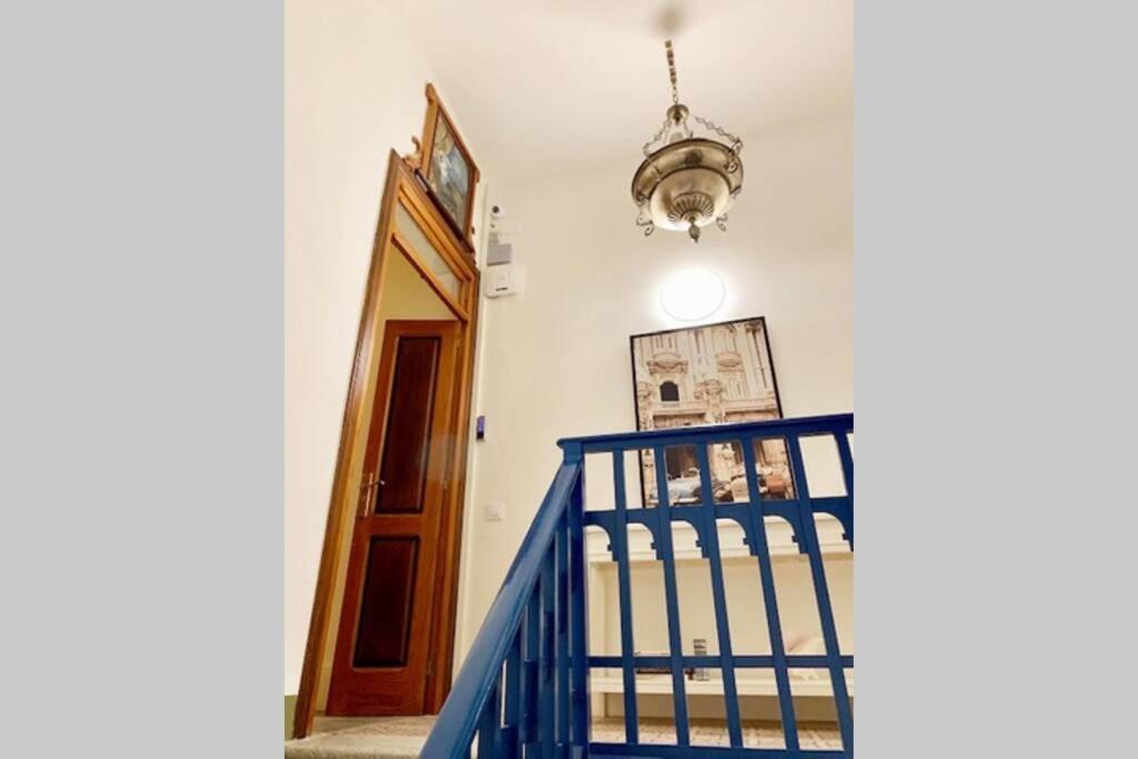 شقة سيدجيس  في Cozy Studio With Balcony In The Best Place المظهر الخارجي الصورة